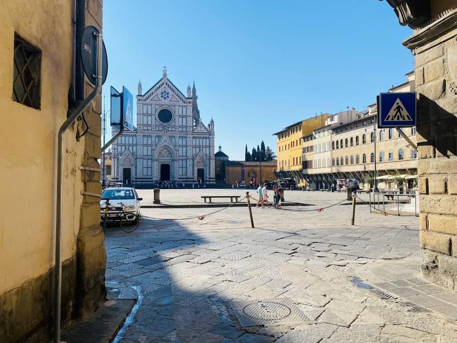 Amazing Apartment In Piazza Santa Croce Firenze Exterior photo