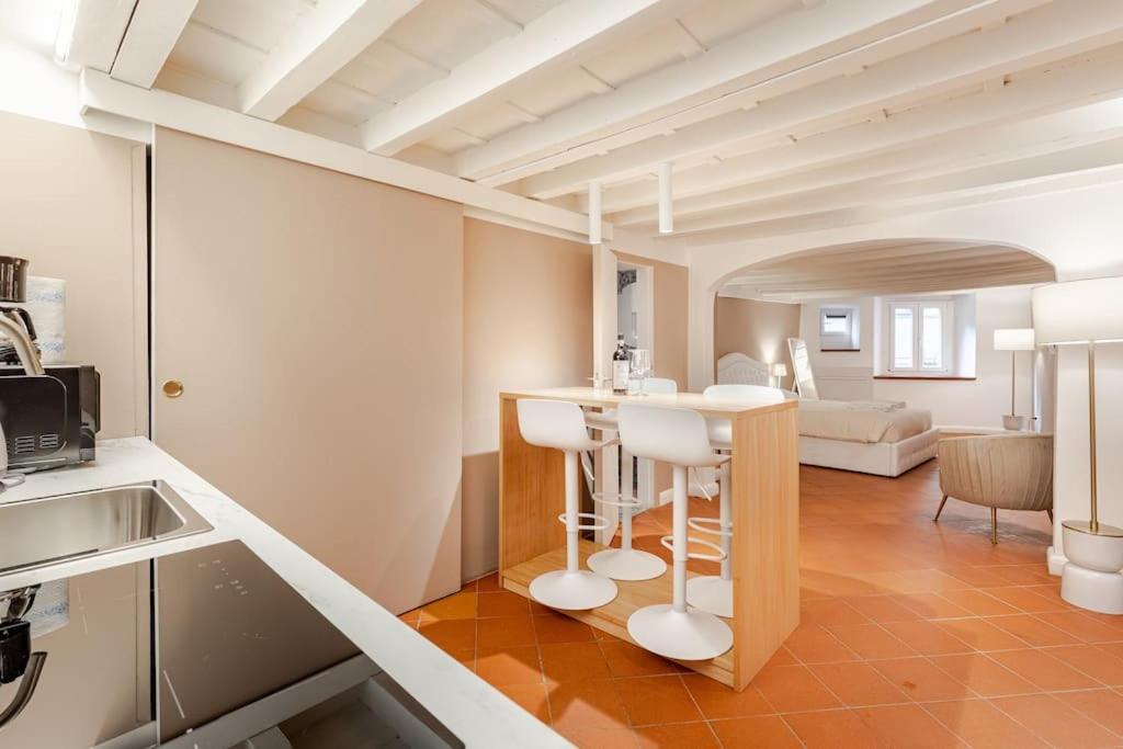 Amazing Apartment In Piazza Santa Croce Firenze Exterior photo