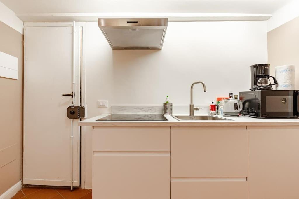 Amazing Apartment In Piazza Santa Croce Firenze Exterior photo