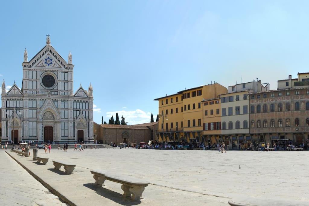 Amazing Apartment In Piazza Santa Croce Firenze Exterior photo